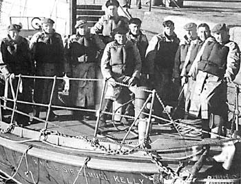 the 1953 crew of the Sir Samuel Kelly lifeboat