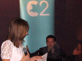 C2 yn y Ciwb 