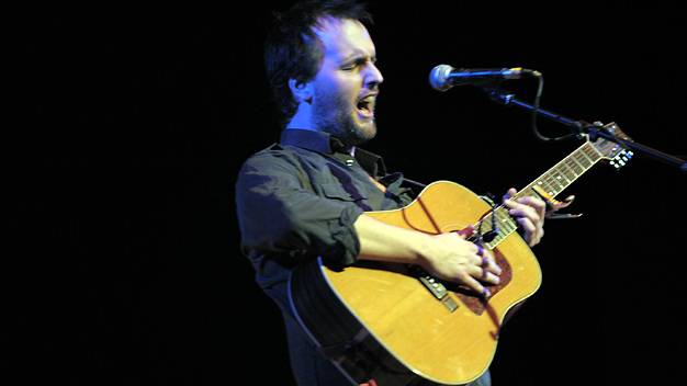 Spiers and Boden live at City Halls. Photo by Louis Decarlo.