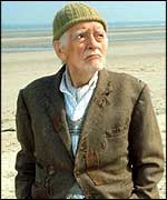 Bill Owen as Compo