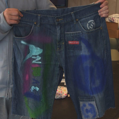 Cut off jeans