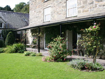 Gardd Plas yn Rhiw