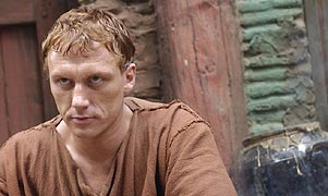 Kevin McKidd plays Lucius Vorenus