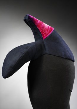 Shoe hat, 1937 Elsa Schiaparelli © V&A Images