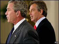 Tổng thống Bush và ông Blair tại họp báo chung ở Washington