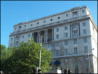 Adelphi Hotel