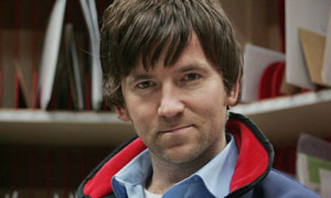 Dean Lennox Kelly plays Dex