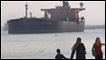 Cairo quản lý kênh đào Suez, đường vận chuyển thiết yếu  cho nhiều tàu dầu và tàu hàng.