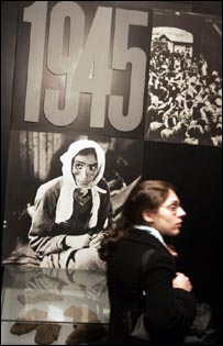 1945