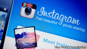 Instagram 